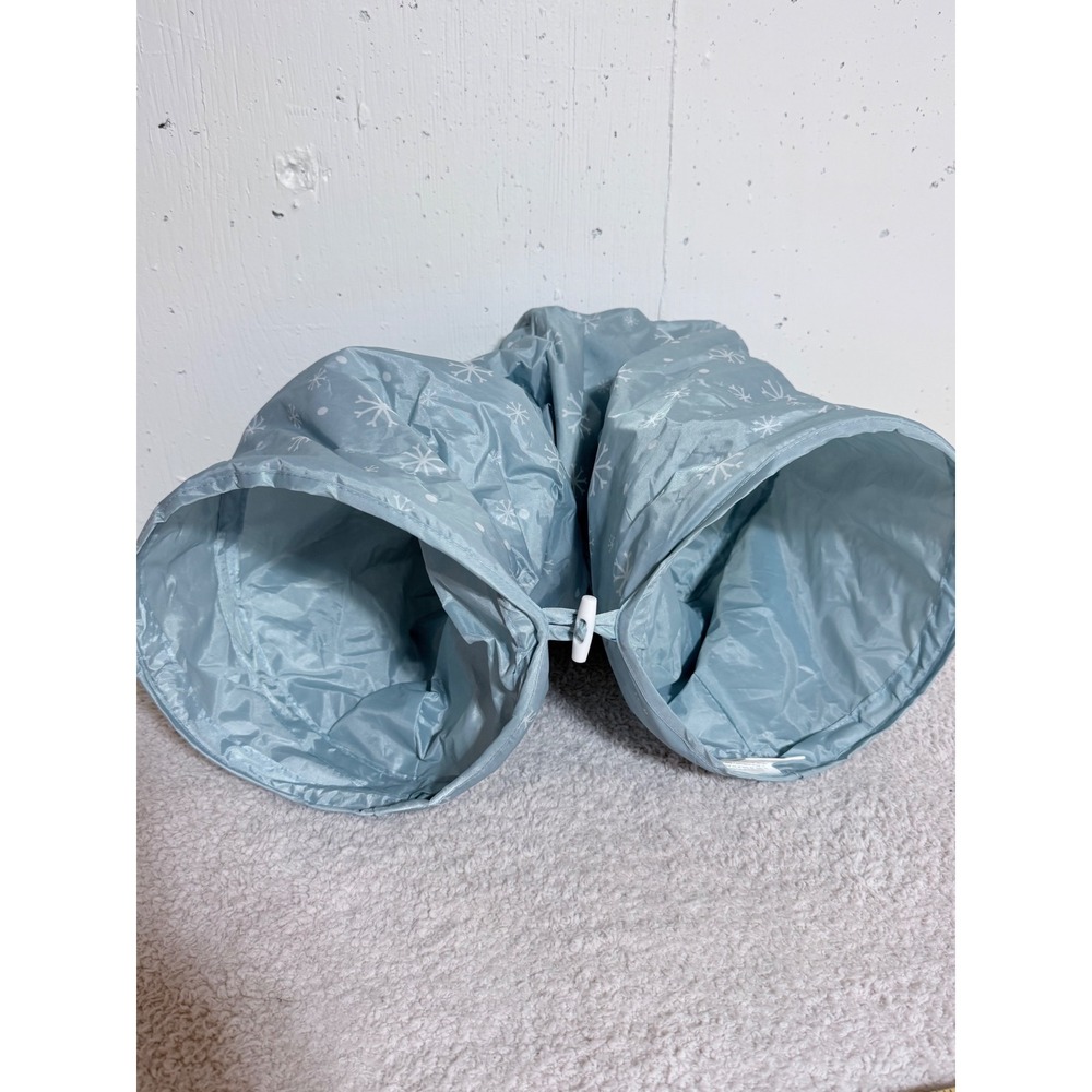 Heart to Tail Blue Snowflake Collapsible Pet Tunnel Cat Kitten Play Tube Toy